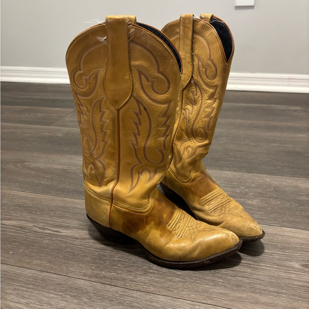 Tony Lama Black and Tan Cowboy Boots